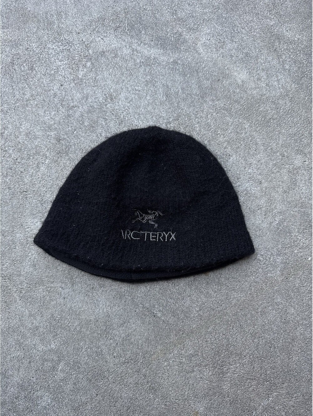 ARCTERYX Black Wool Fleece Lined Beanie Bird Fossil Logo Size S